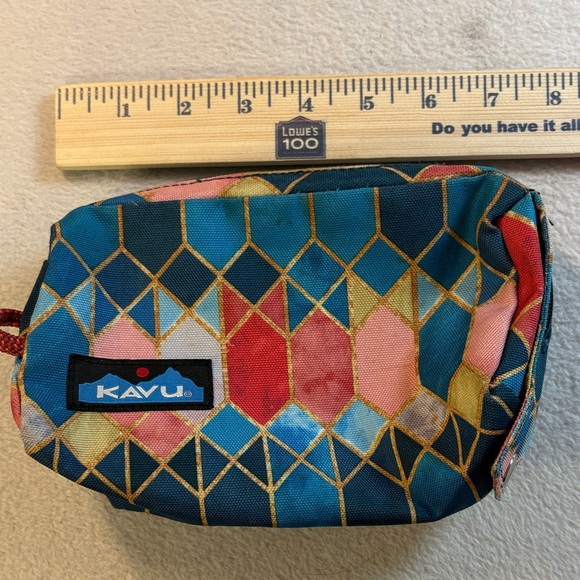 Kavu Handbags - Kavu Multicolor Geometric Print with Blue Logo Patch